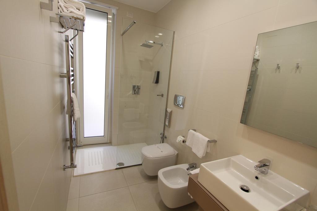 Soglow Business Class Hotel Мольфетта Экстерьер фото