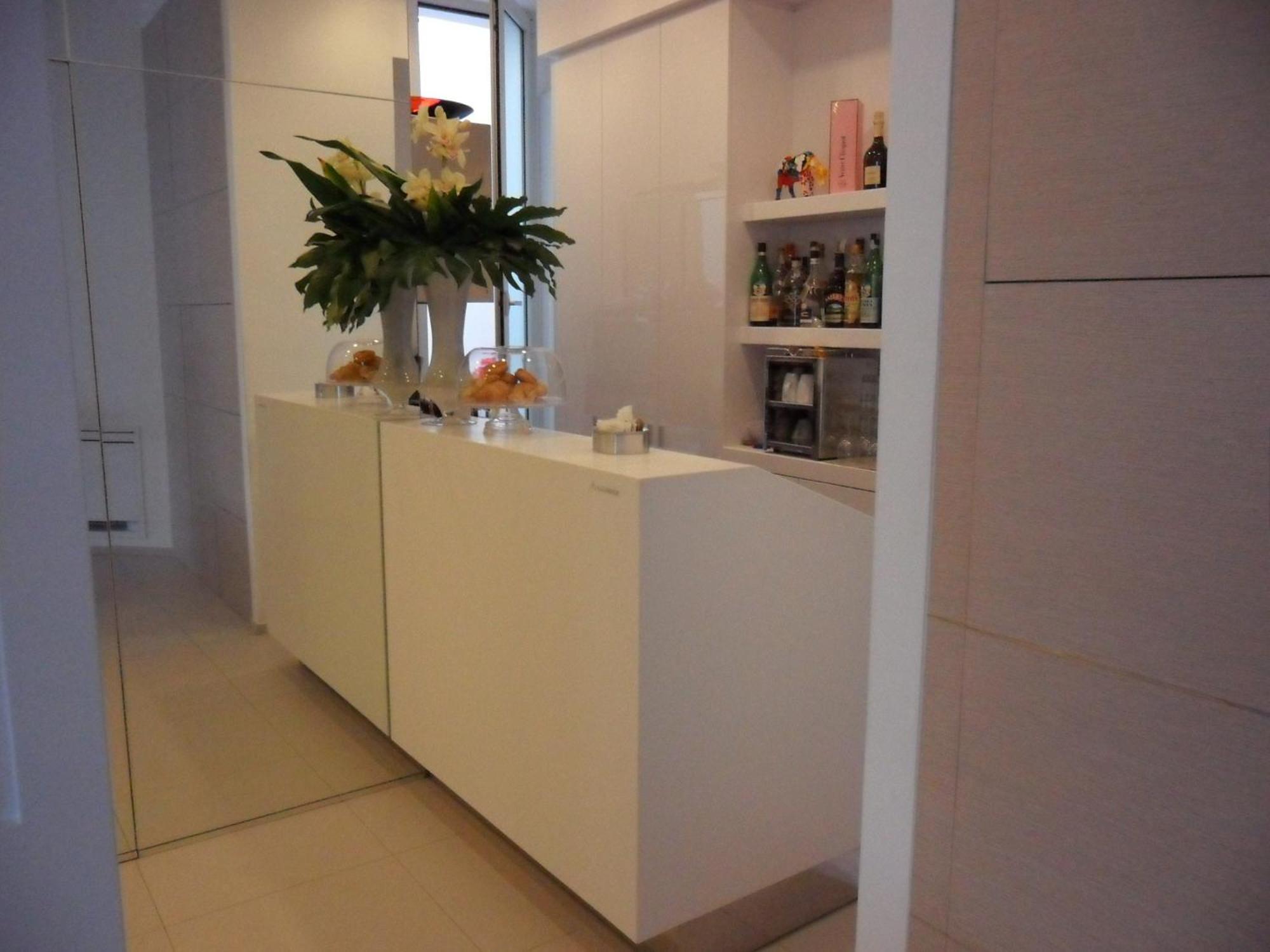 Soglow Business Class Hotel Мольфетта Экстерьер фото