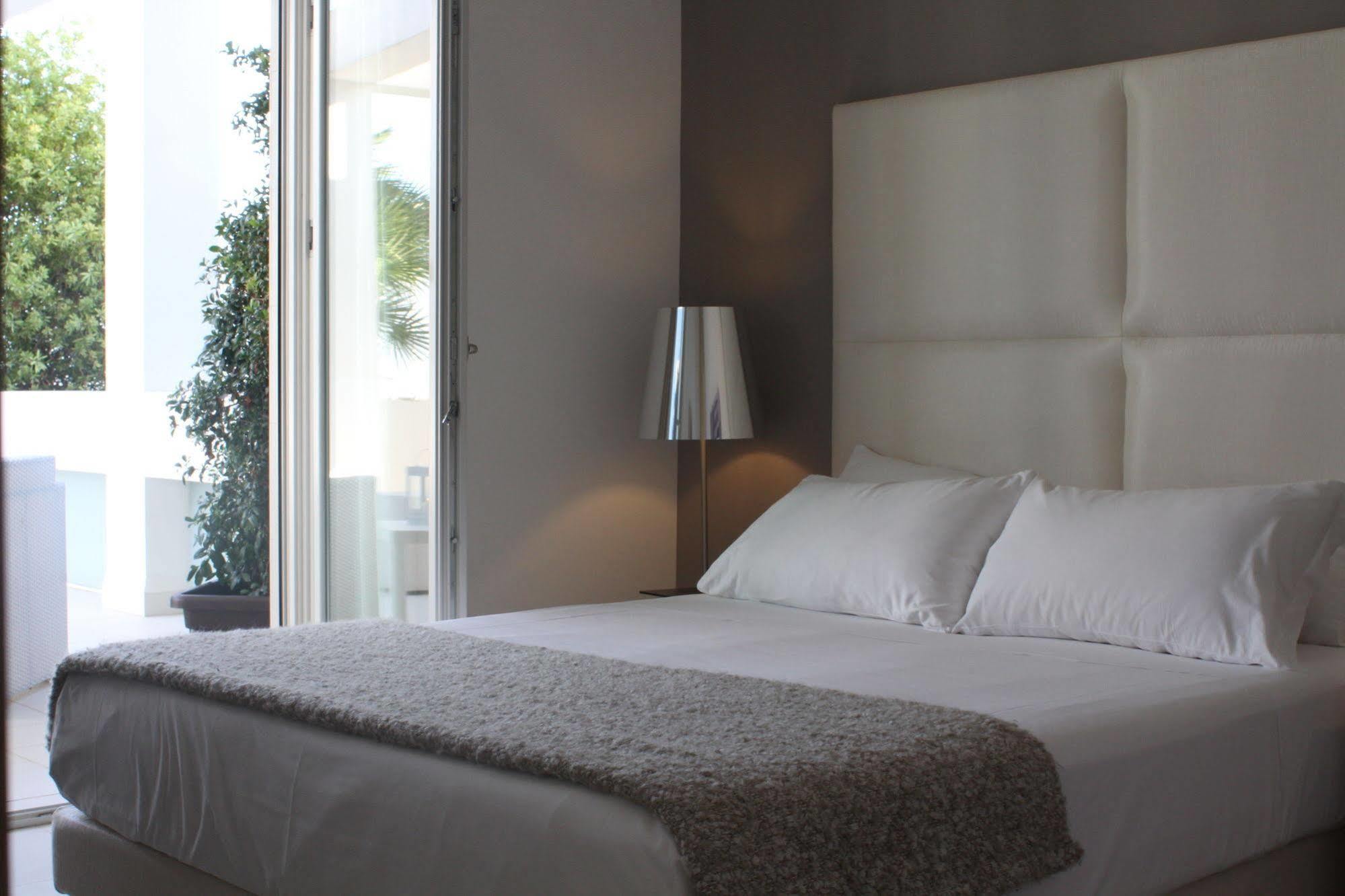 Soglow Business Class Hotel Мольфетта Экстерьер фото